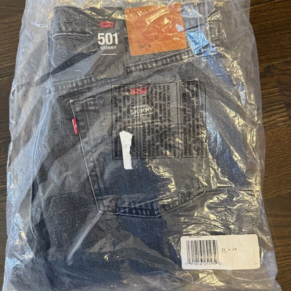 Levi's 501 Stretch Skinny Women's Jeans NWT Multi Sizes - Picture 2 of 2